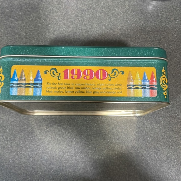 Two 1991 Crayola collection colors limited edition tin. Unused Sold together - Picture 6 of 9